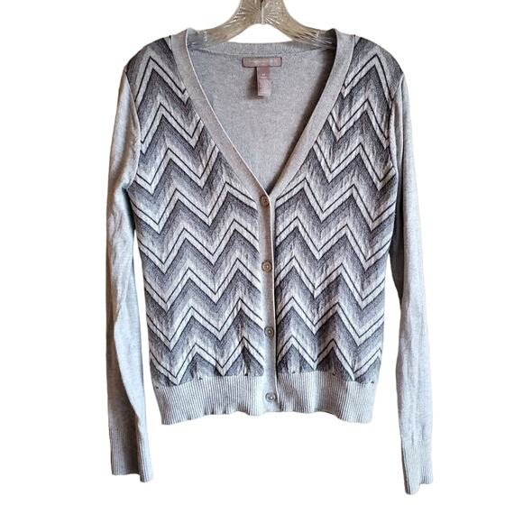 BANANA REPUBLIC Women M Cardigan Sweater Chevron Zig Zag Button Up Gray 34" - Picture 2 of 8